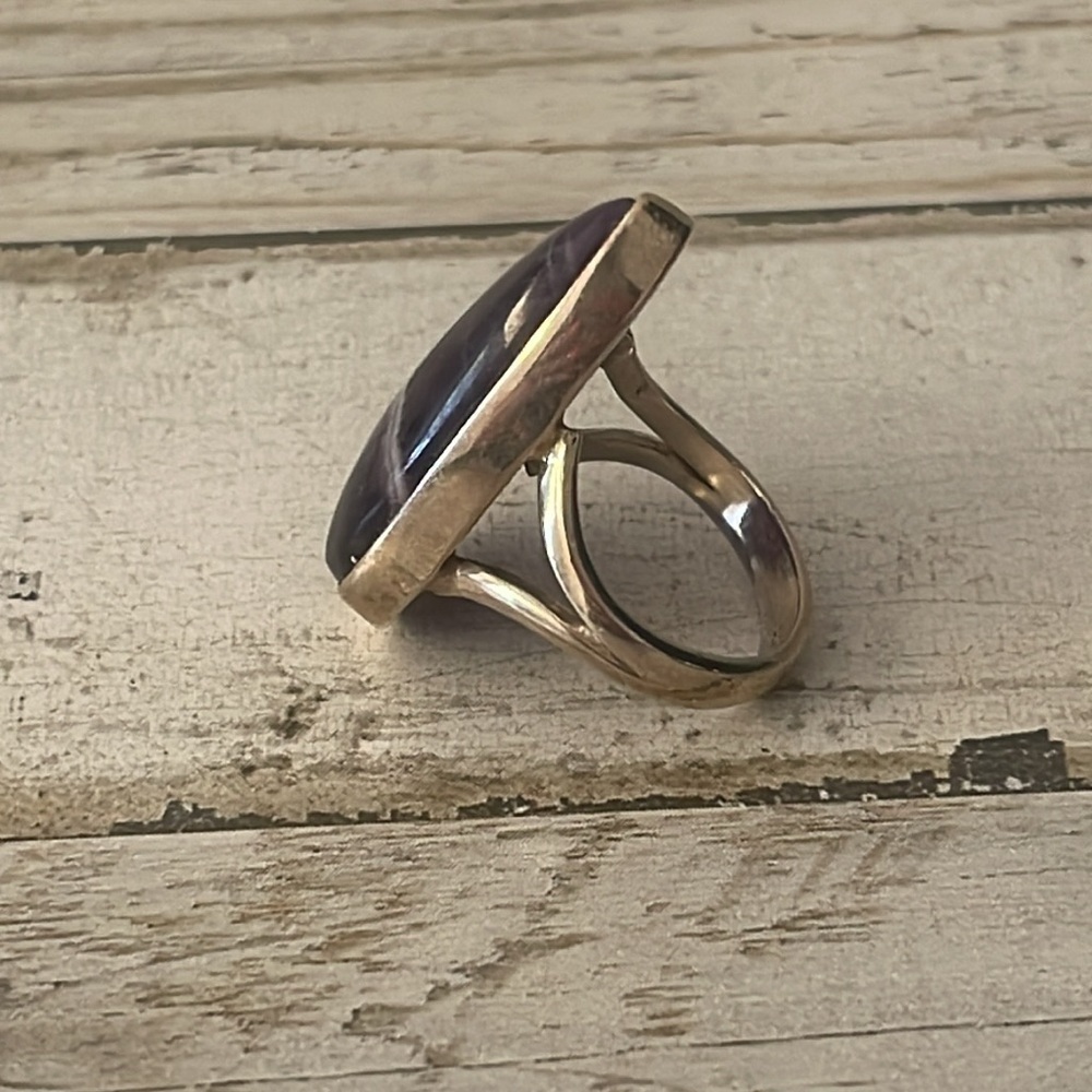 Chevron Amethyst Silver Statement Ring. - image 2